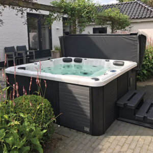 Jacuzzi & hottub